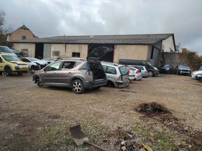 Aperçu des activités de la casse automobile GLR 12 située à ONET-LE-CHATEAU (12850)